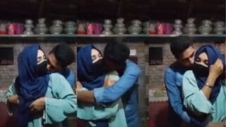 Karachi Guy Fondles His Sister’s Boobs Seductively