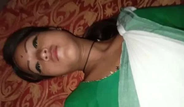 Assamese Girl Gets Roughly Fucked by Boyfriend in Bedroom