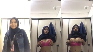 Horny Ladakhi Hijabi Girl Strips in Delhi Mall