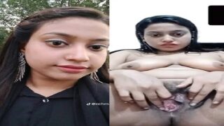 Hindi Girlfriend Engages in Nude Chat